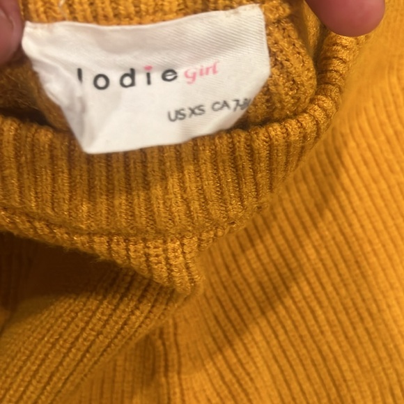 CUTE SWEATERS!!!! 3 size xs - Picture 5 of 7